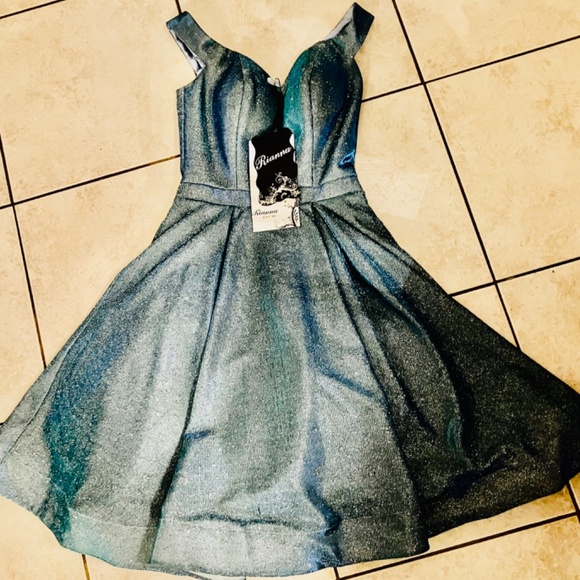 Powder Blue Super Shimmery Grad/party Dress - Picture 2 of 2